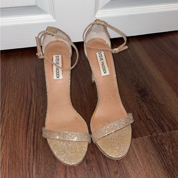 Steve Madden Gold Heels - Picture 3 of 6